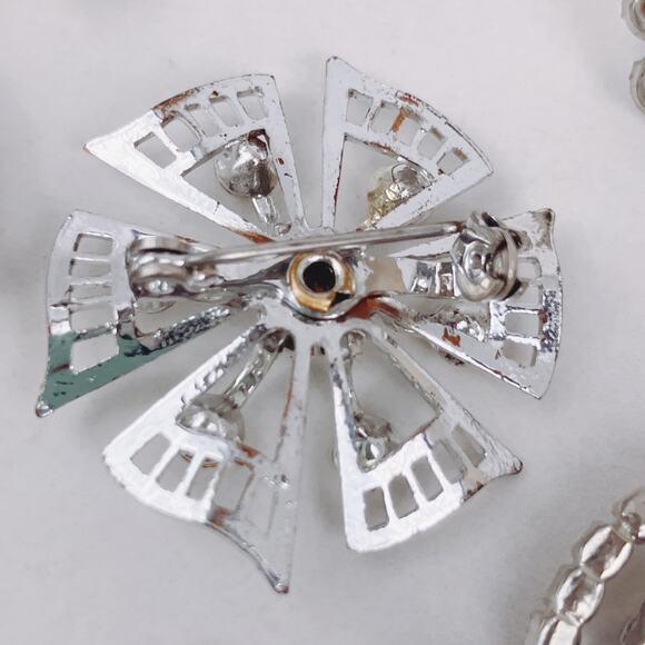VTG Mid Century Rhinestone Brooch Lot of 5, Silver Tone Scatter Pin Jewelry - Picture 9 of 10